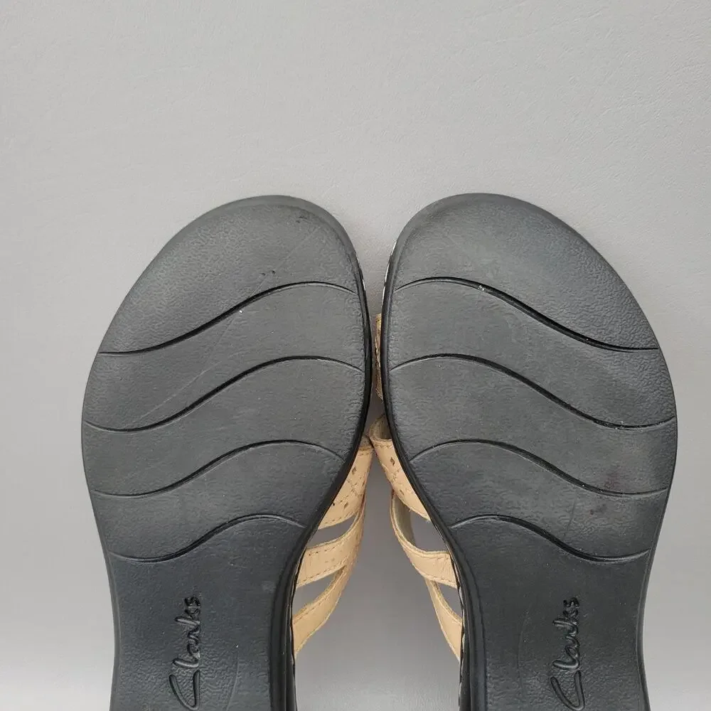 Clarks Collection Womens Leisa Slide Sandals Adjustable Three Strap Beige 8